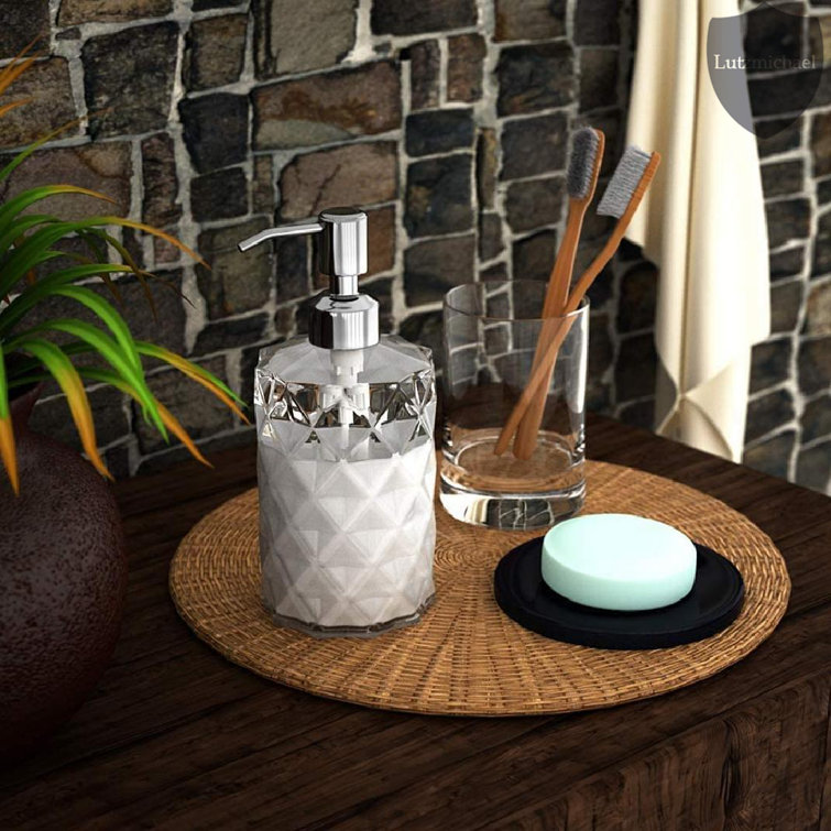 Office top soap dispenser